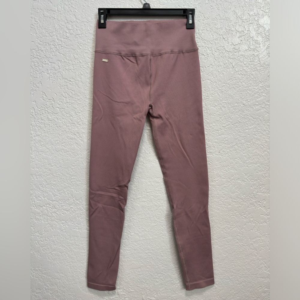 NWT Lune Active Legging- Size M- Color: pink